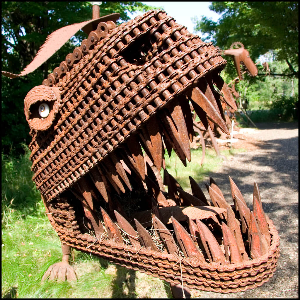 Jurustic Park: Where Recycled Metal Dinosaurs Rule – RecycleNation