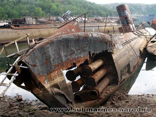 submarine recycling graveyard