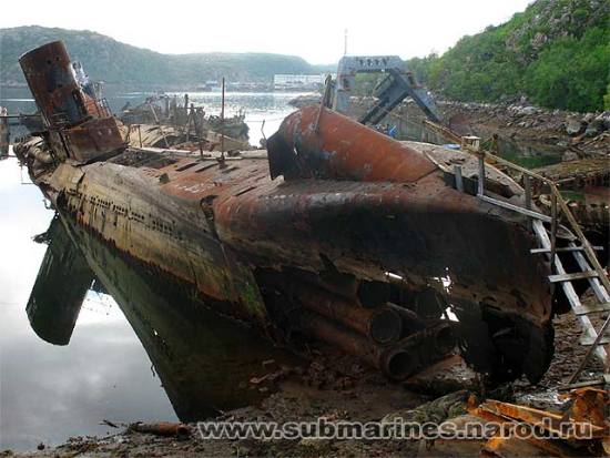 submarine recycling graveyard