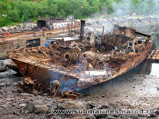 The Cold War Submarine Graveyard of Russiaâ€™s Kola 