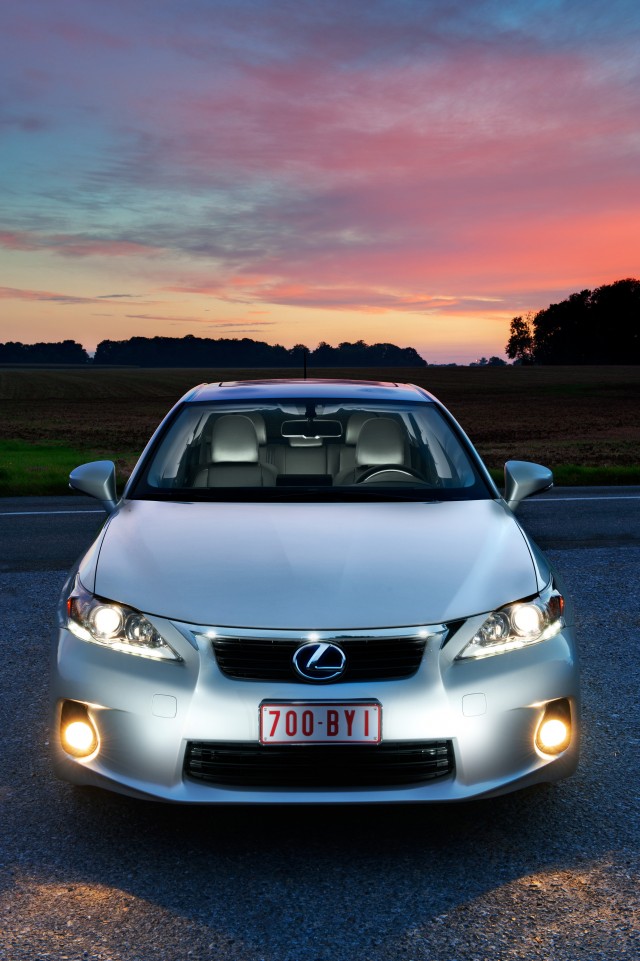 2013 Lexus CT 200h - front