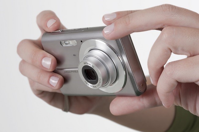 Find Out Why Digital Cameras May Still Be Worth It