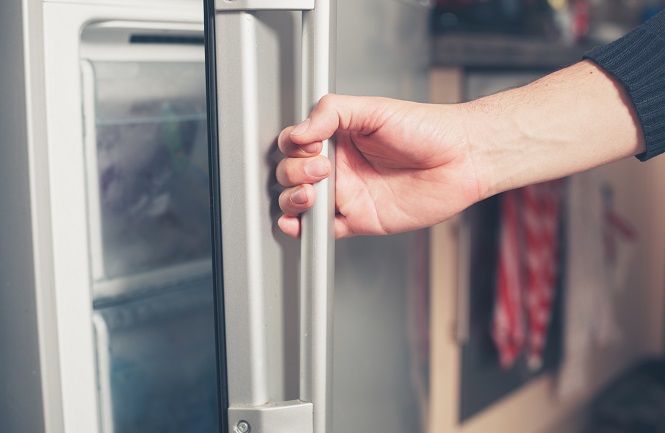 recycle old fridge